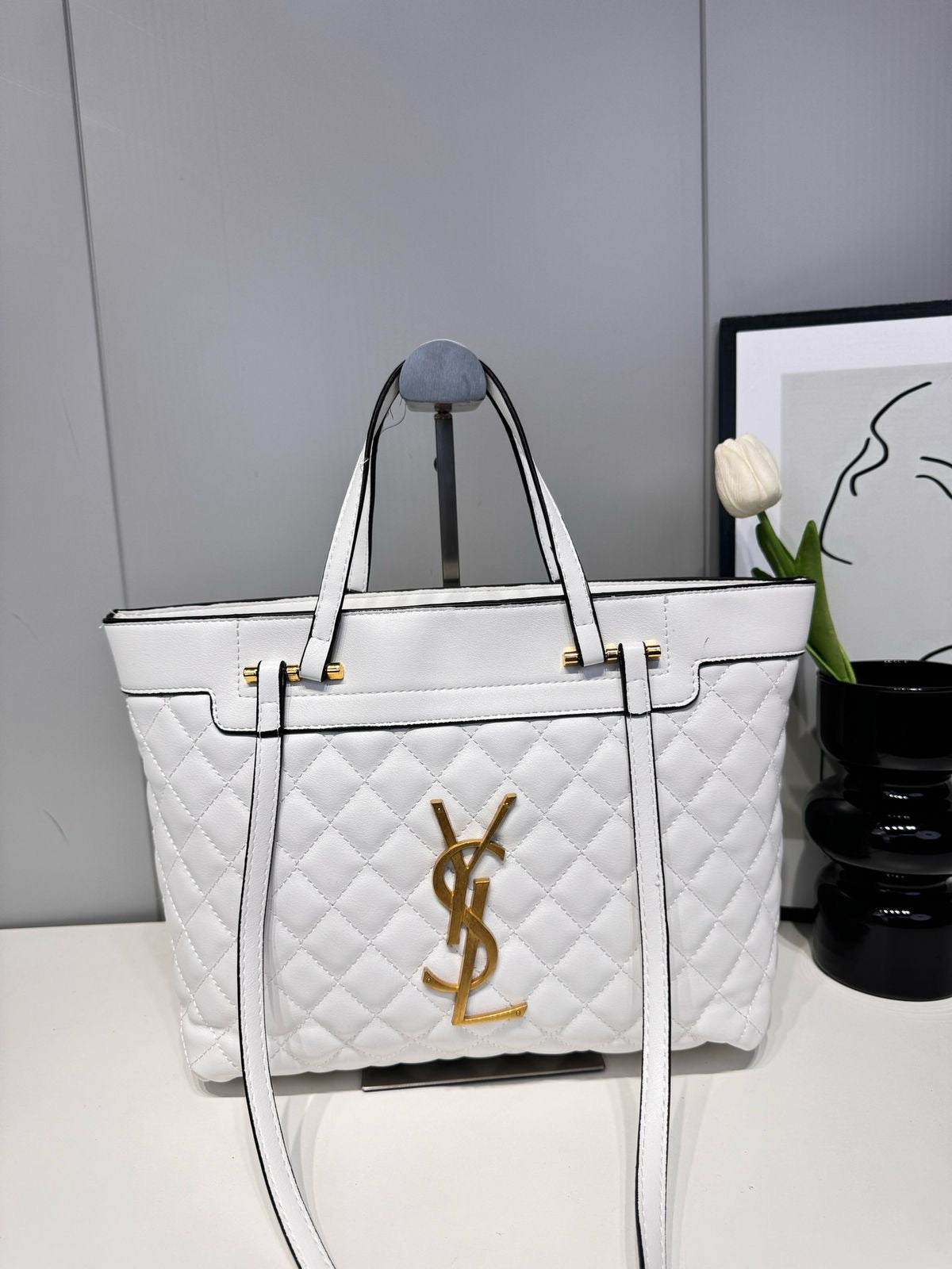 Op-ysl-handbag