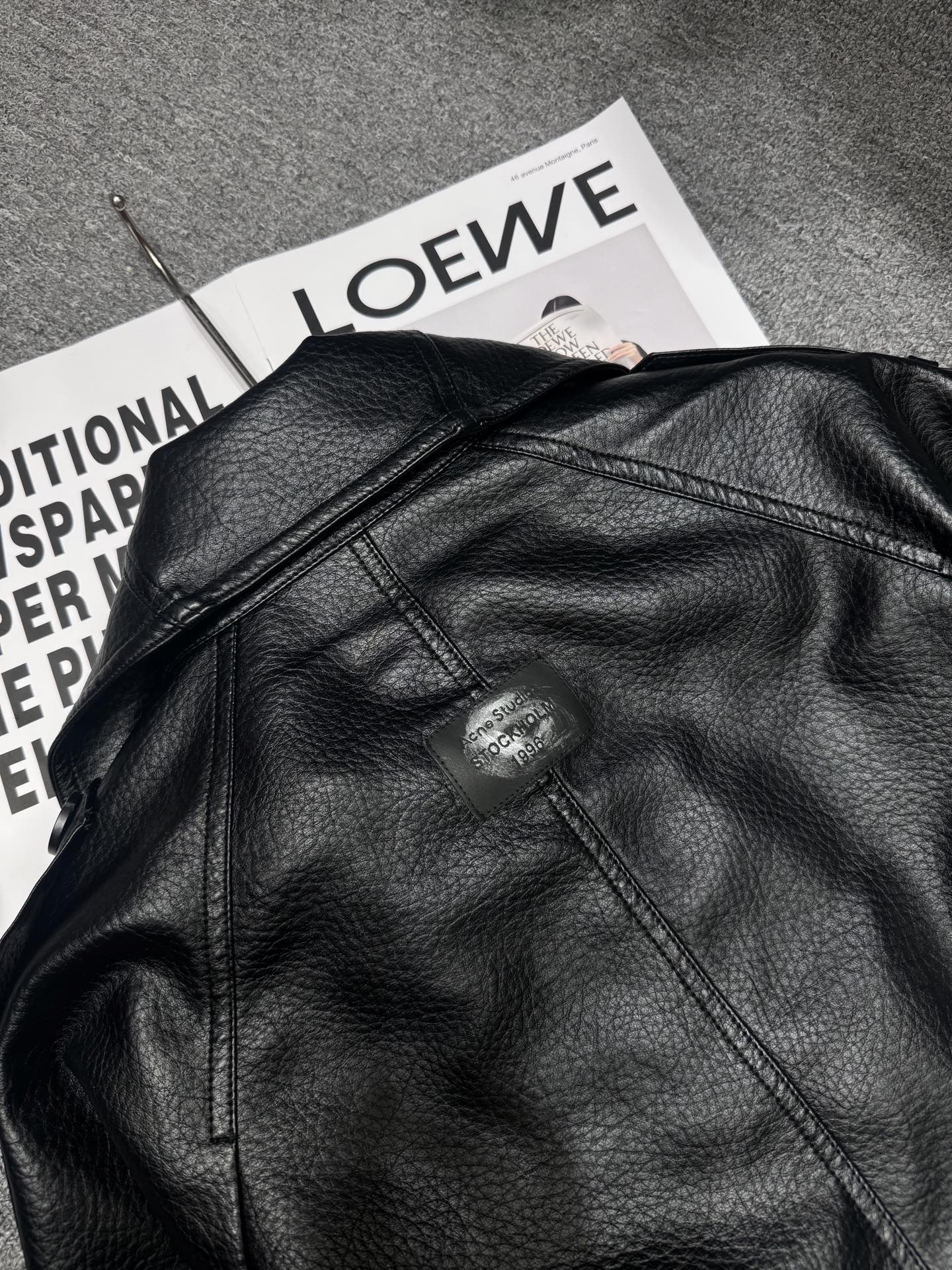 LOEWE-OP-CLASSIC