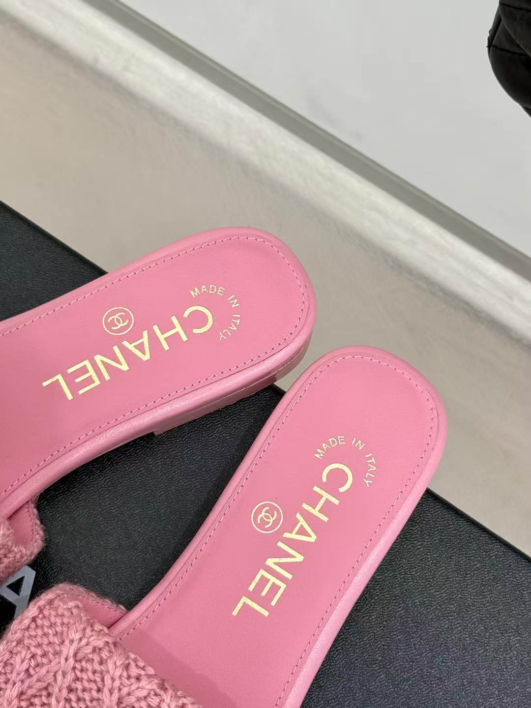 CHANEL-OP-FLAT