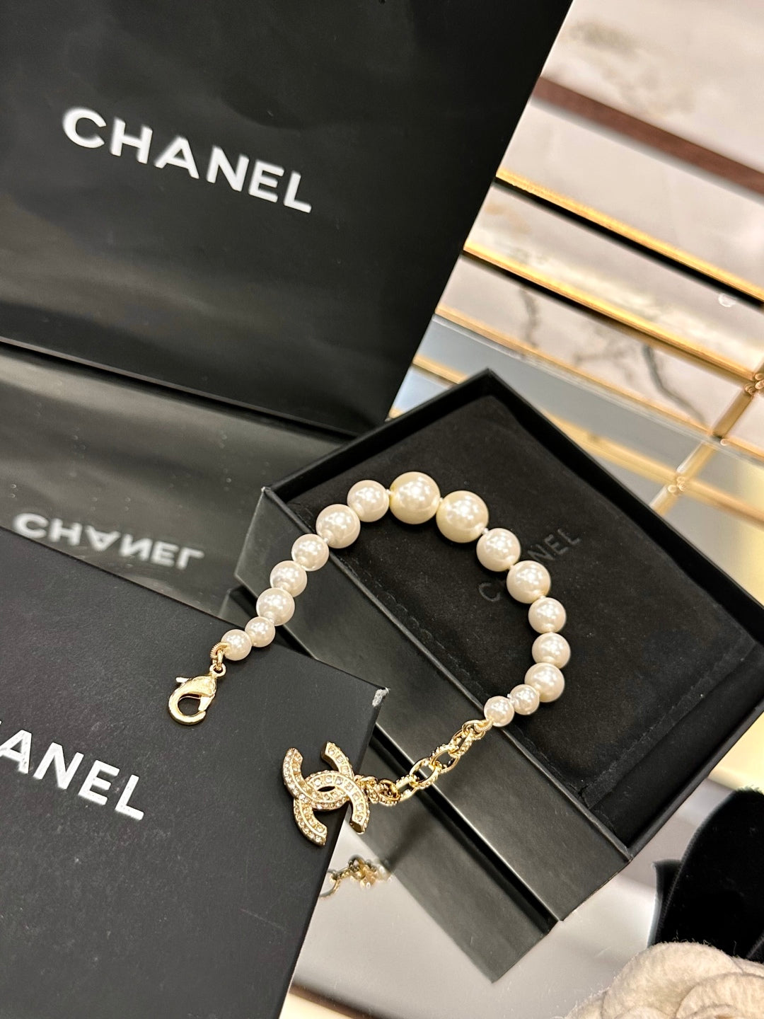 CHANEL-OP-JW1