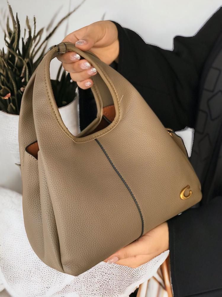 Co-Lana-7