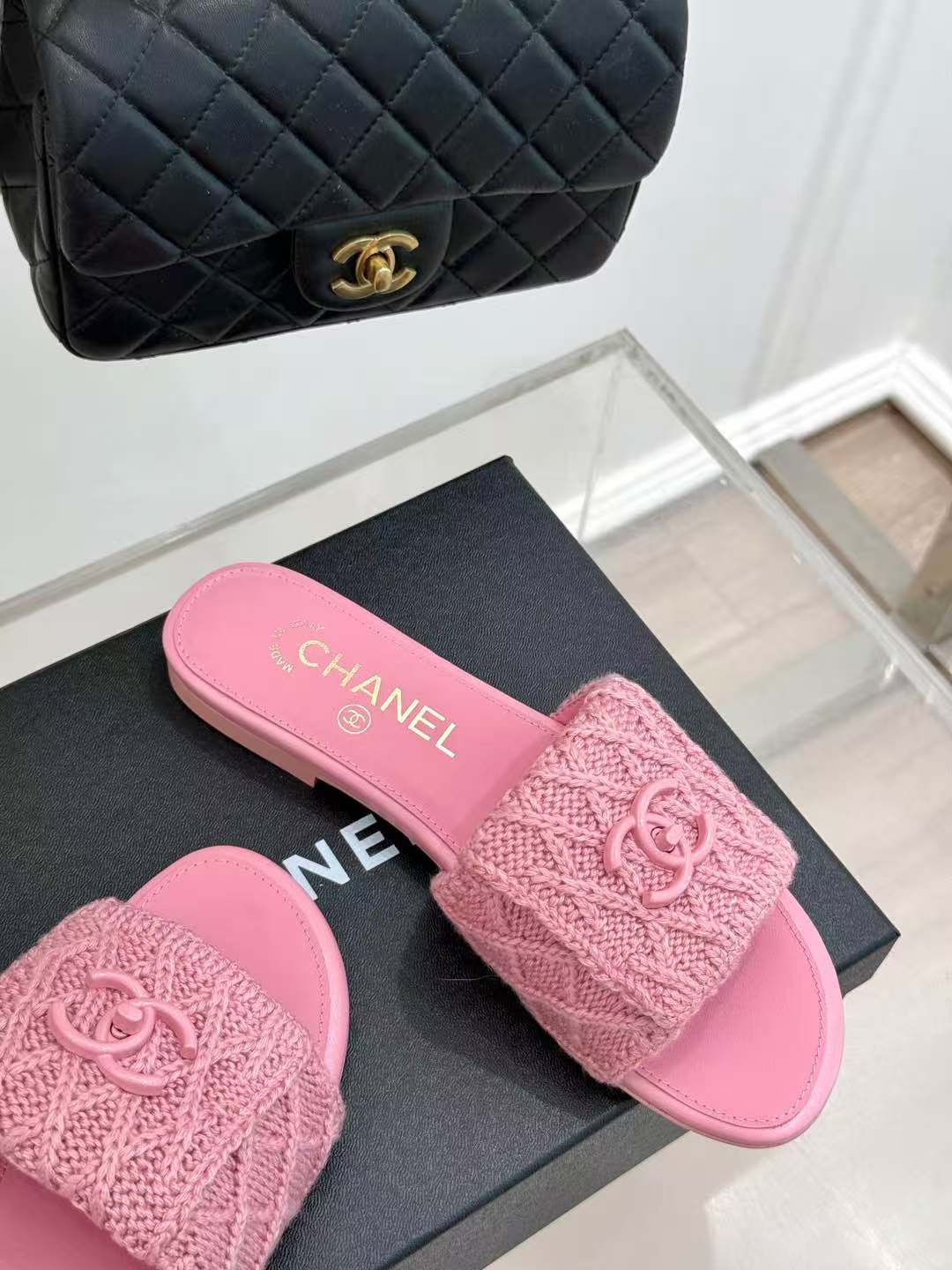 CHANEL-OP-FLAT