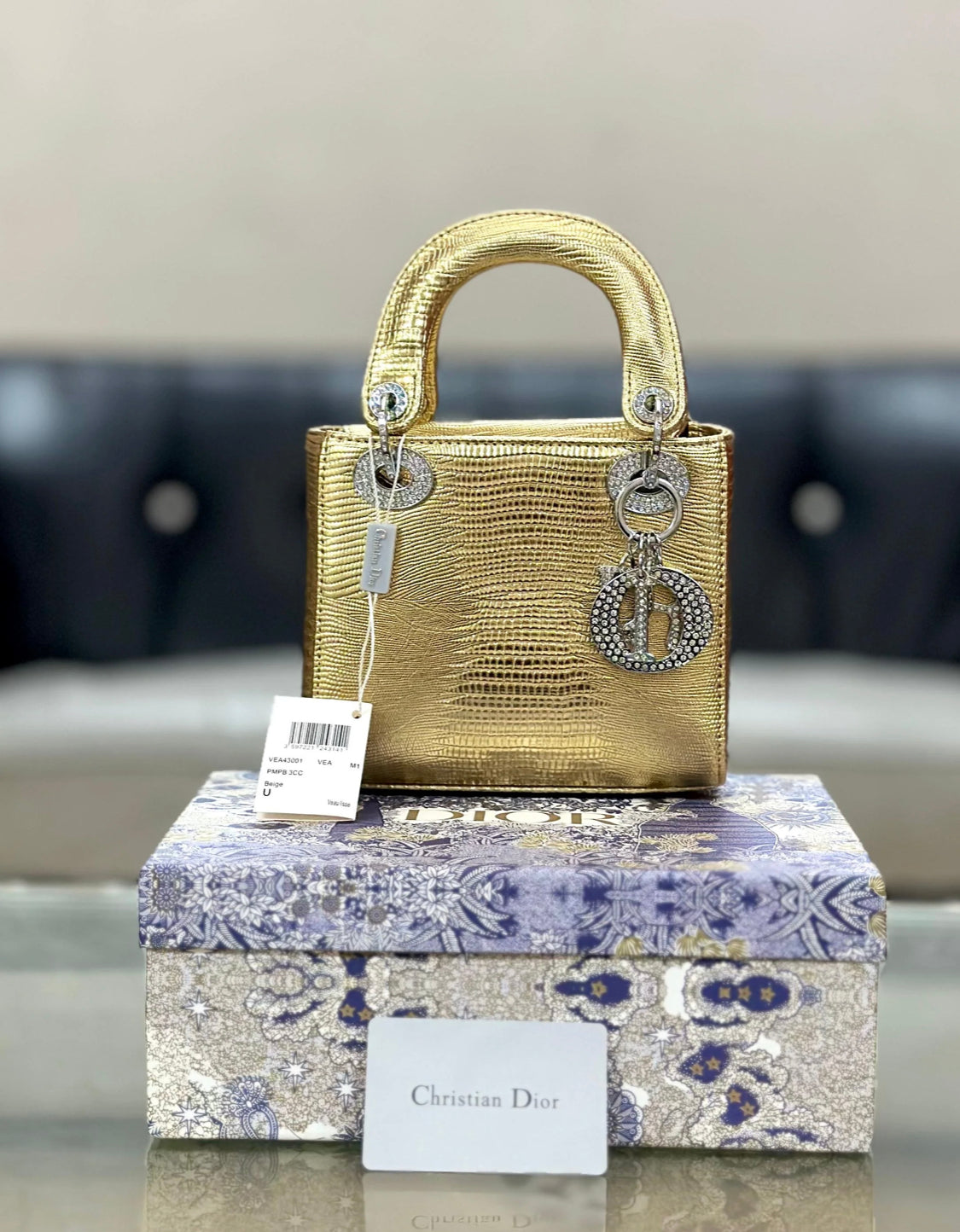 DIOR-243