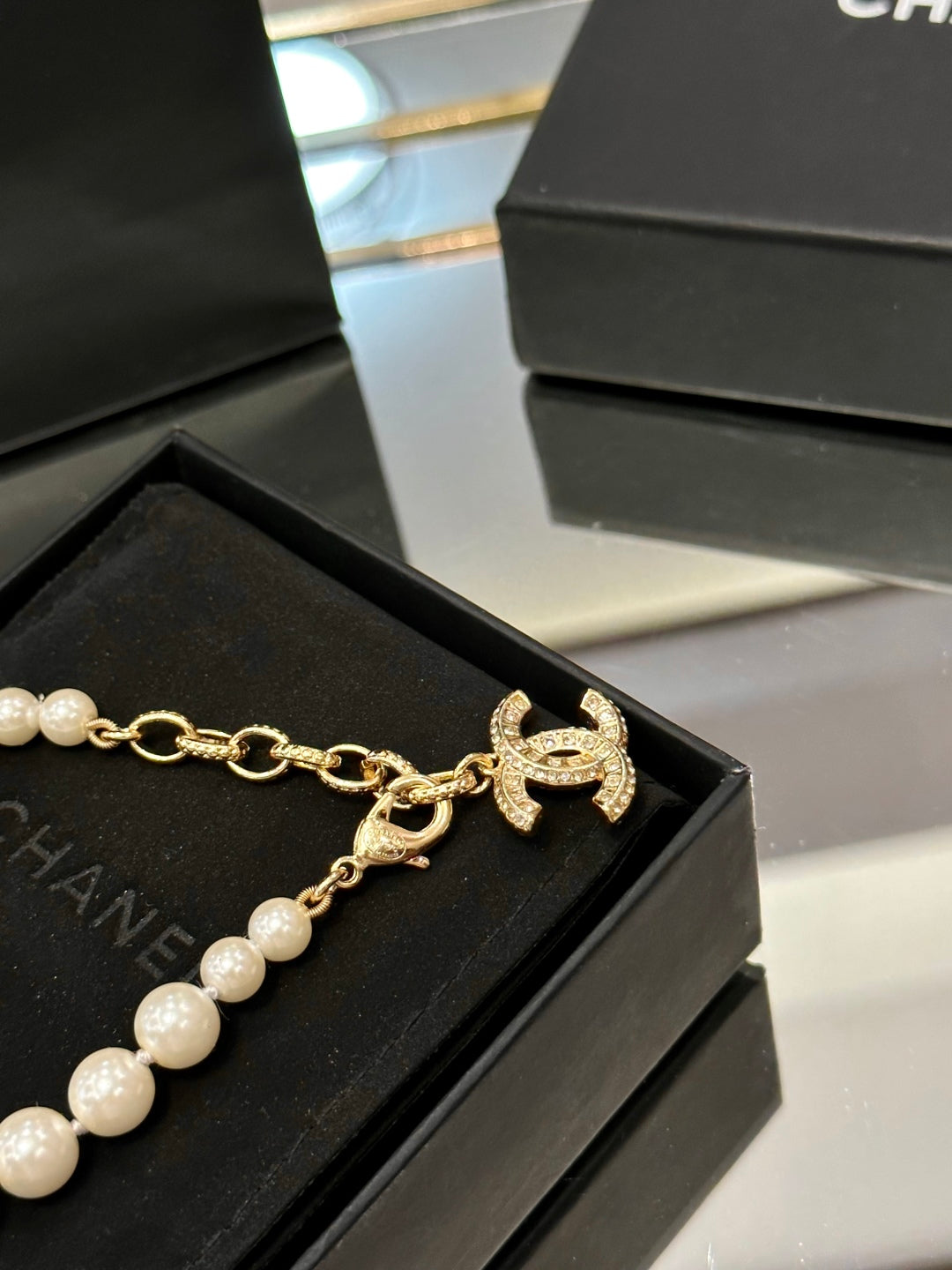 CHANEL-OP-JW1