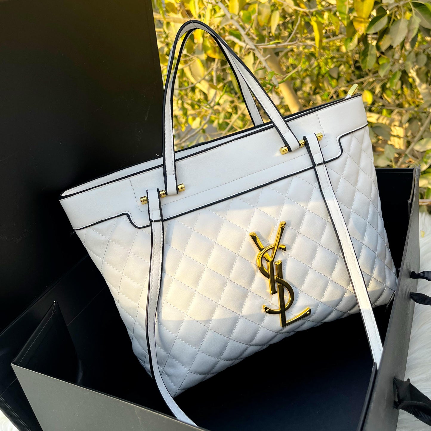 Op-ysl-handbag