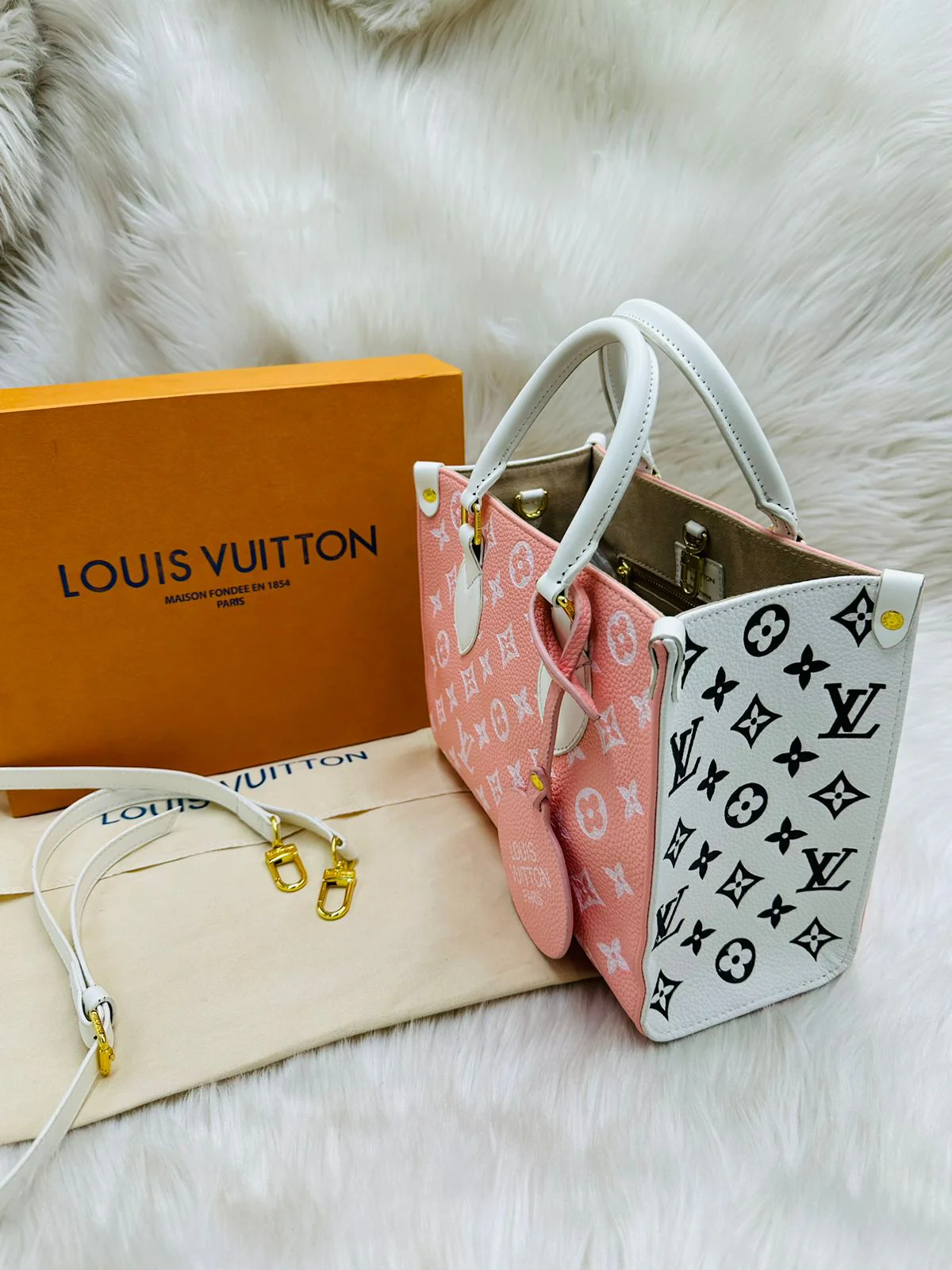 ŁV TOTE
