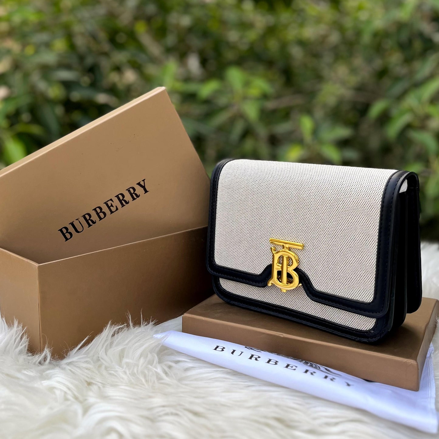 BURBERRY BAG