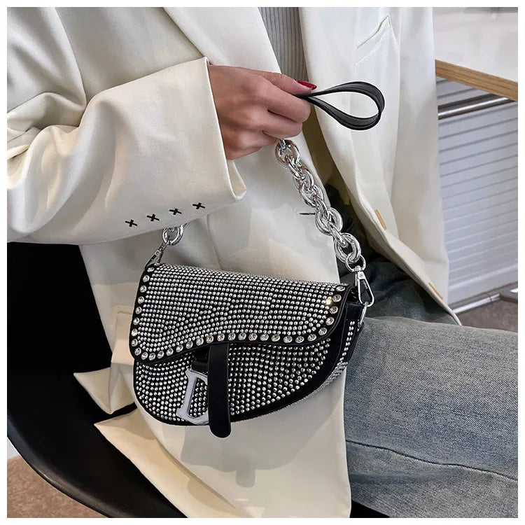 Aslant-Saddle-Bag