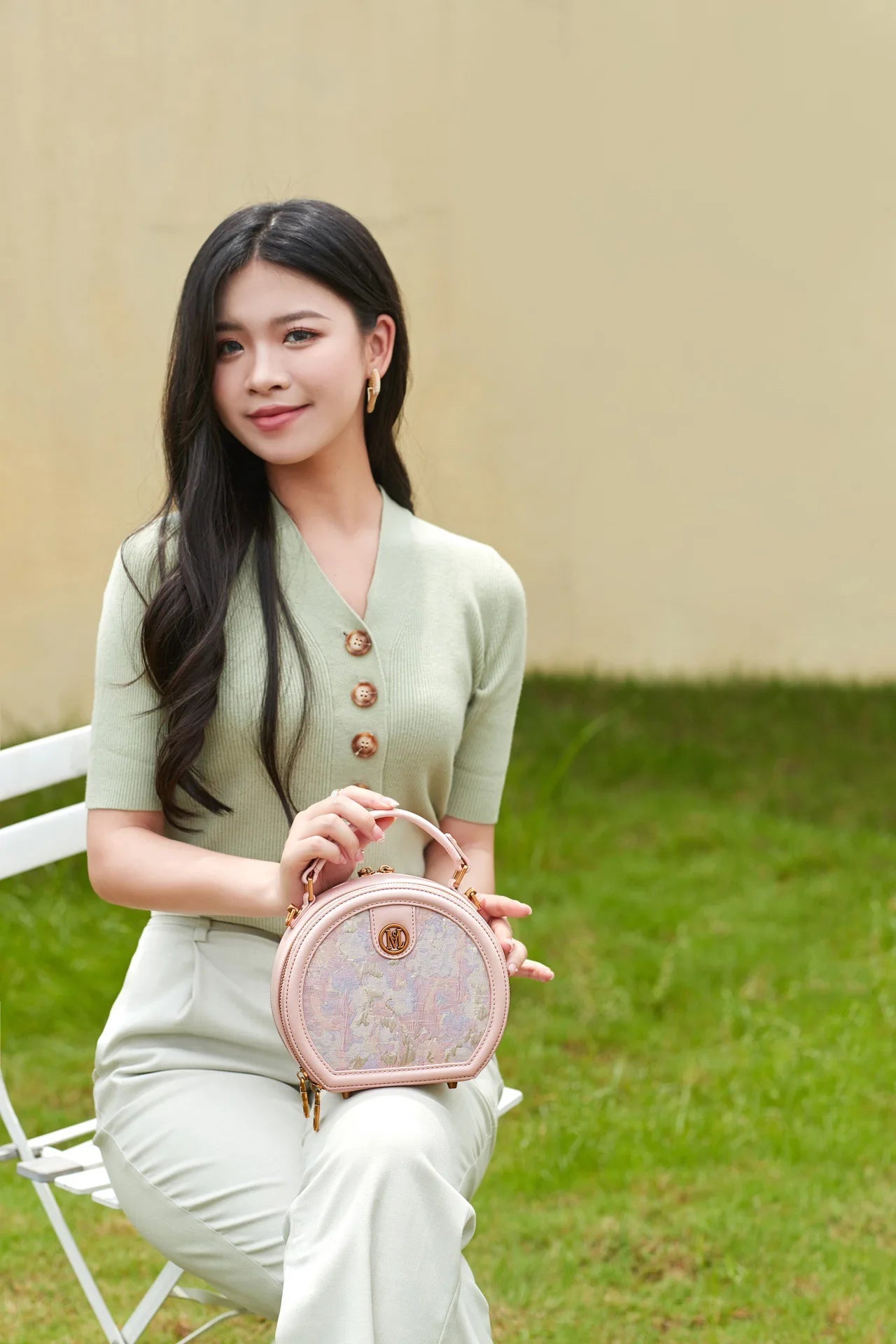 CHINESE STYLE PINK EMBOSSED BAG