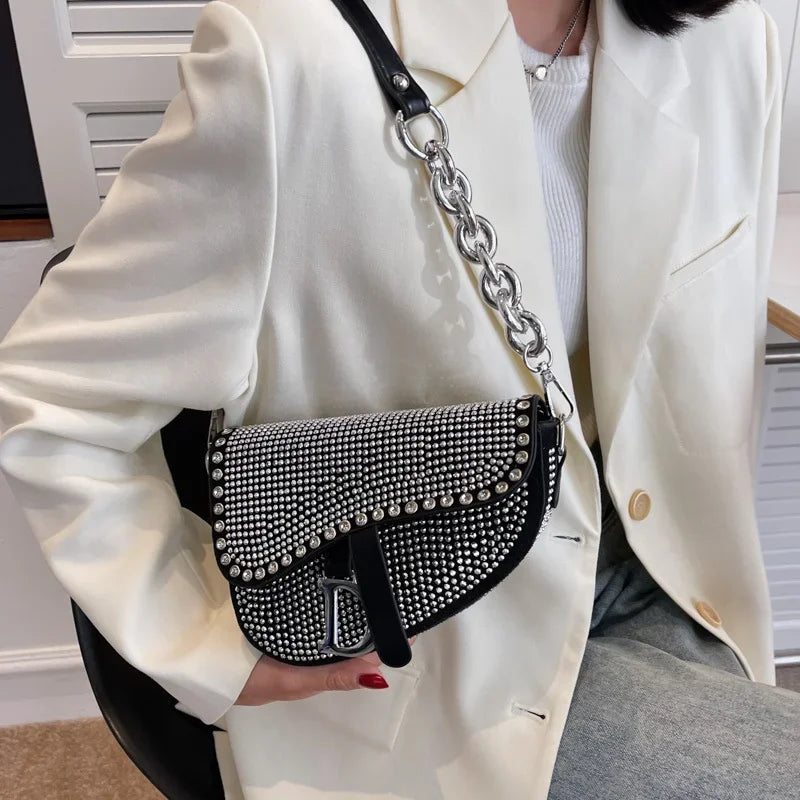 Aslant-Saddle-Bag