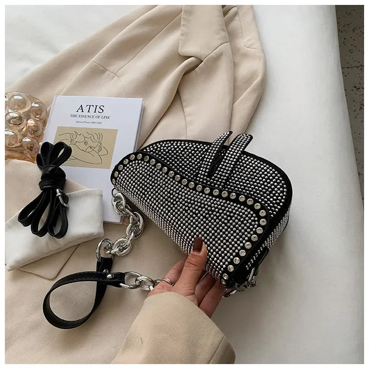 Aslant-Saddle-Bag