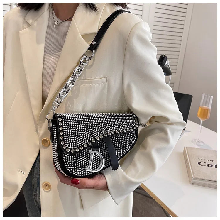 Aslant-Saddle-Bag