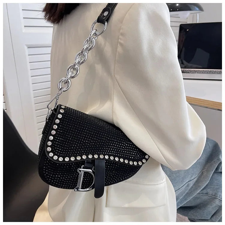 Aslant-Saddle-Bag