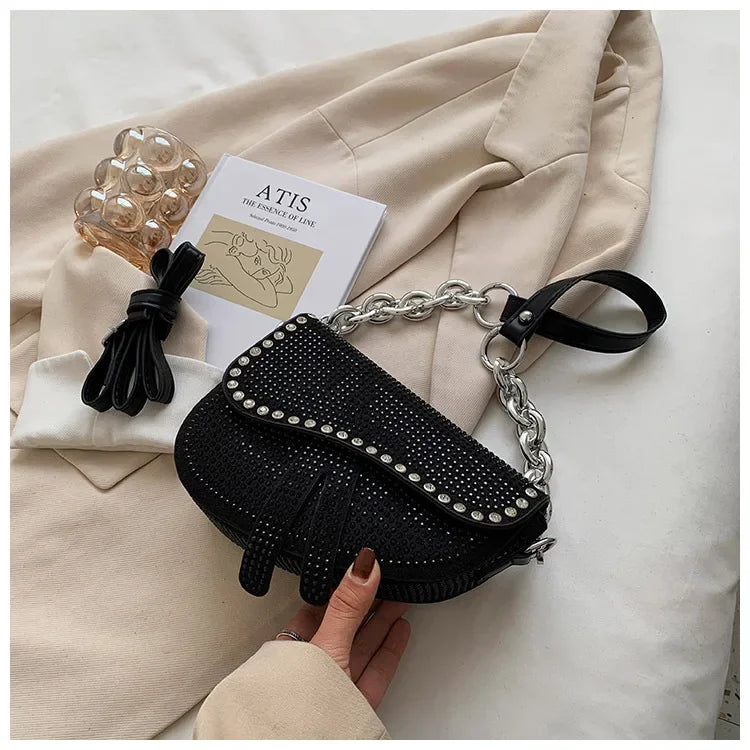 Aslant-Saddle-Bag