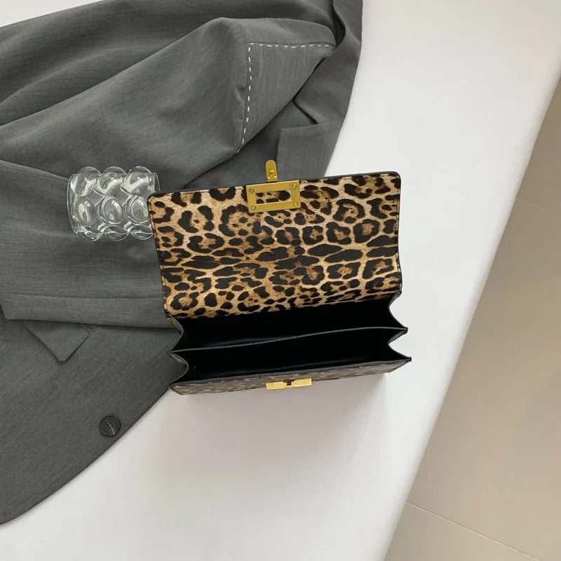 Leopard-Op-Bag