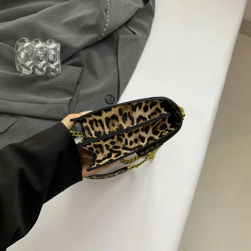 Leopard-Op-Bag
