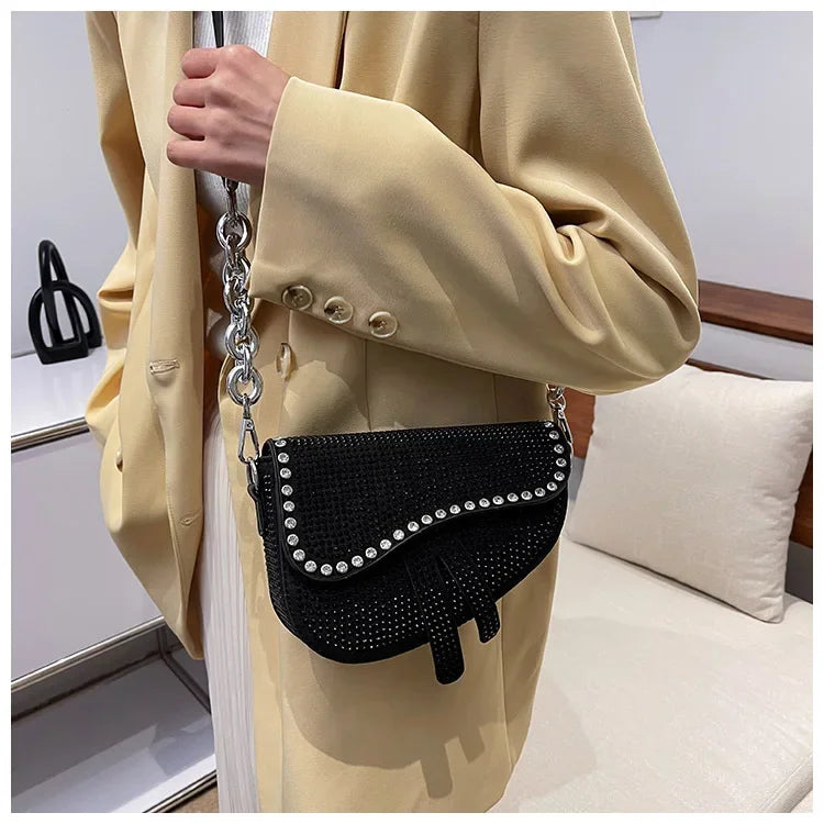 Aslant-Saddle-Bag