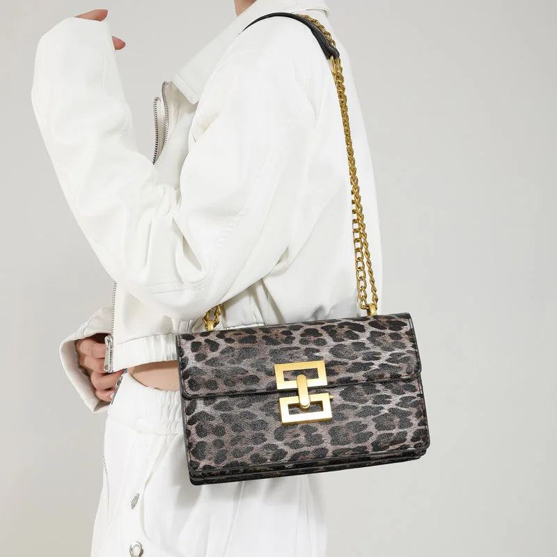 Leopard-Op-Bag