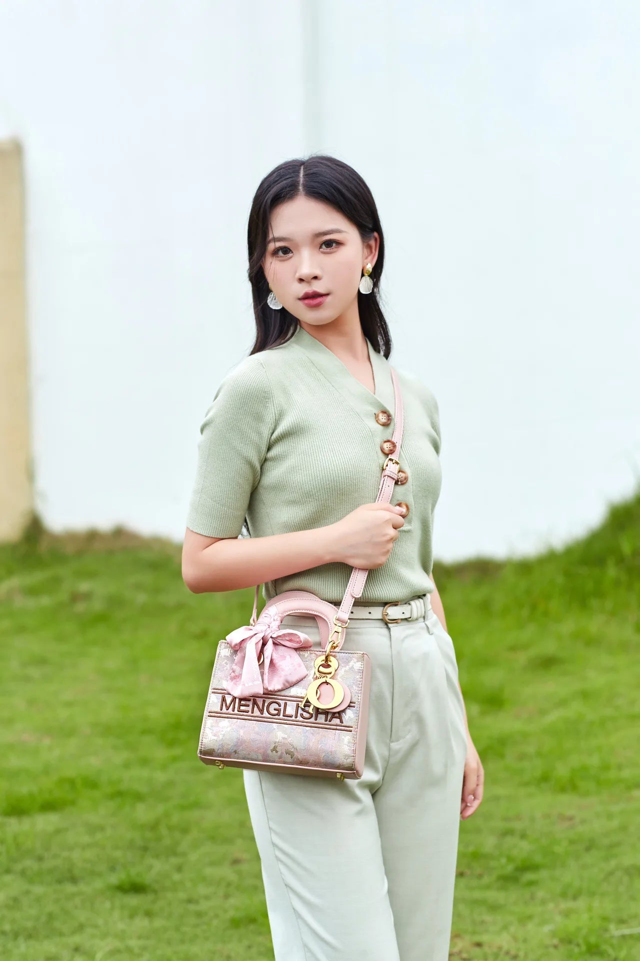 CHINESE STYLE PINK EMBOSSED BAG