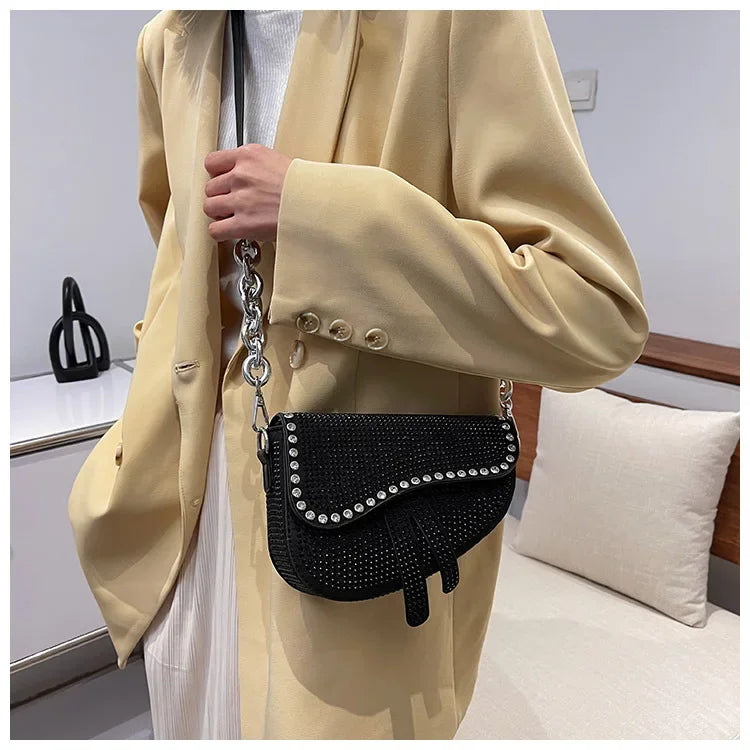 Aslant-Saddle-Bag