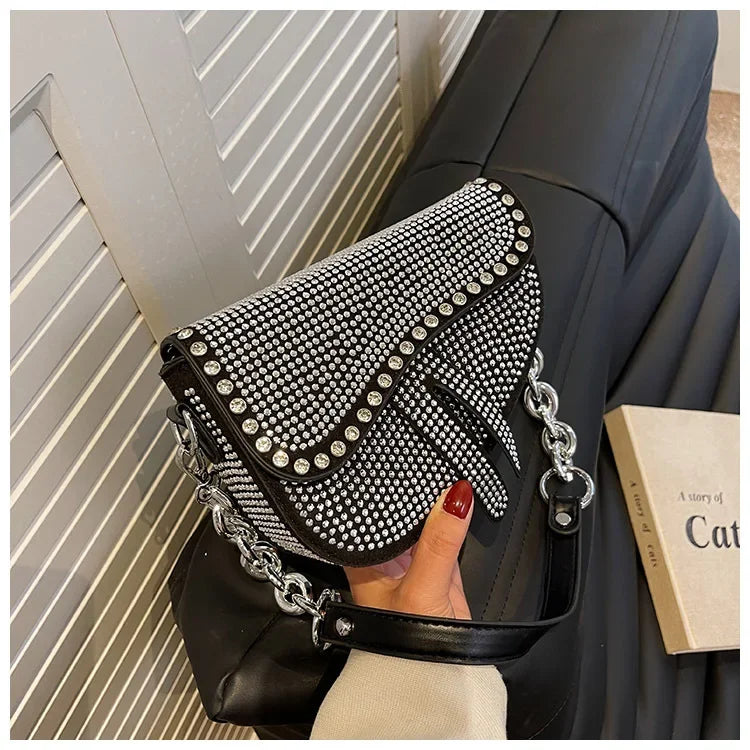Aslant-Saddle-Bag