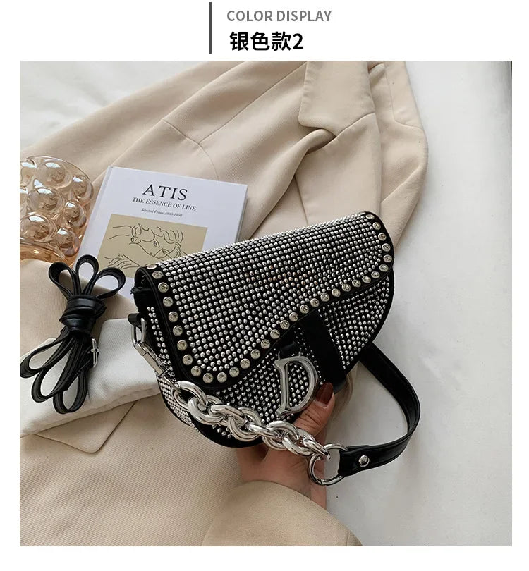 Aslant-Saddle-Bag