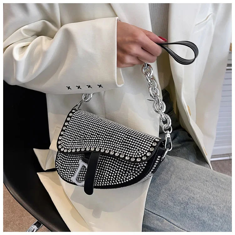 Aslant-Saddle-Bag