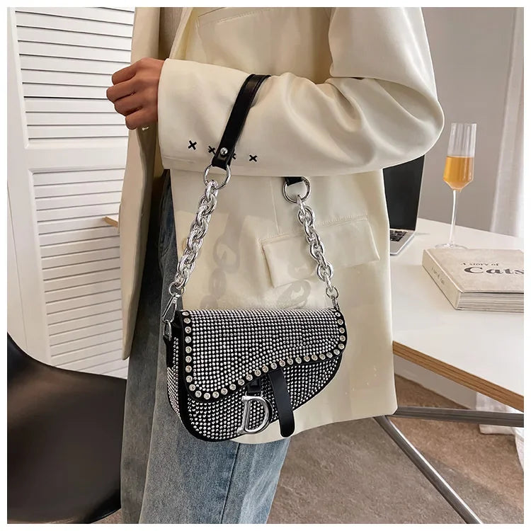 Aslant-Saddle-Bag