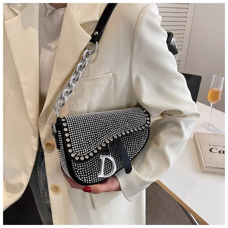 Aslant-Saddle-Bag