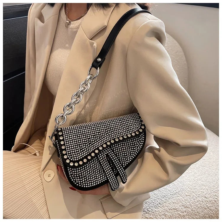 Aslant-Saddle-Bag