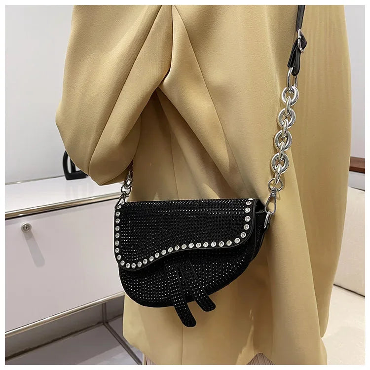Aslant-Saddle-Bag