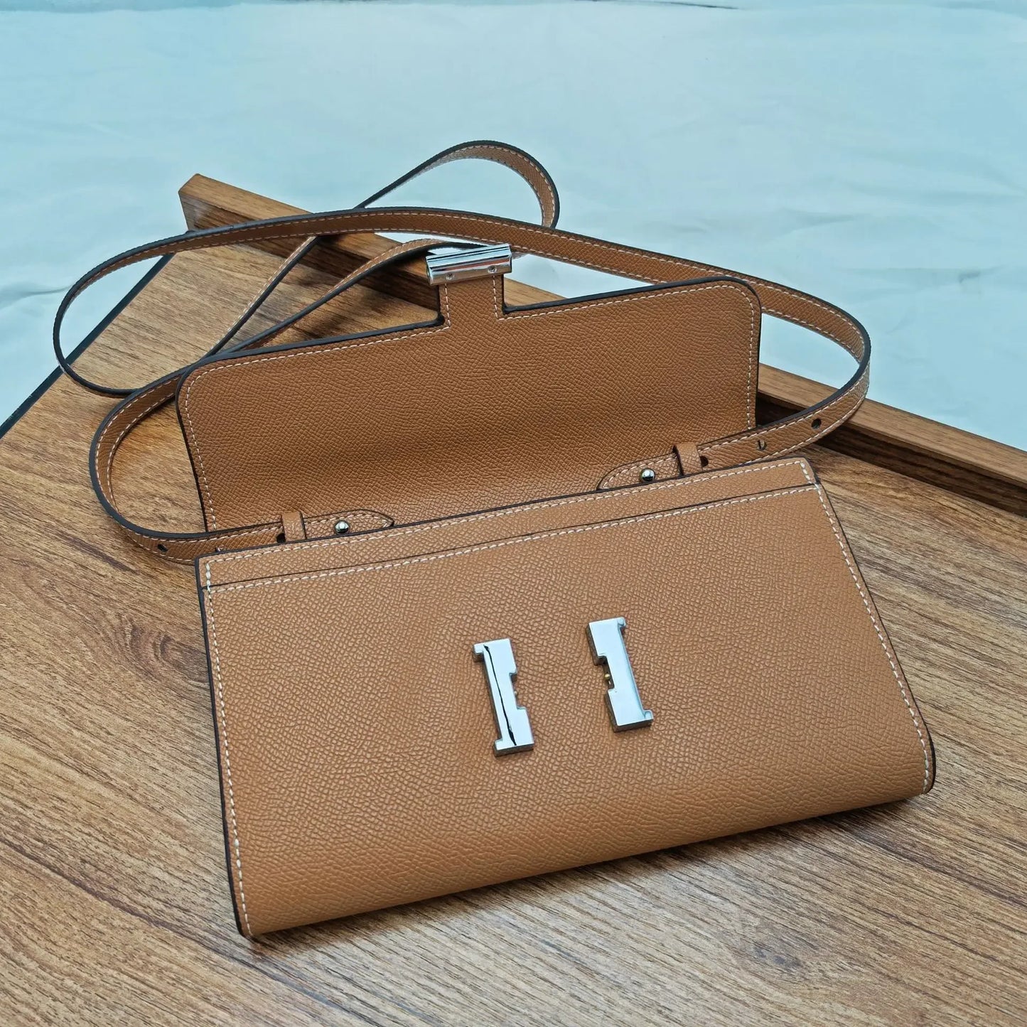 Palm-Hrms-wallet