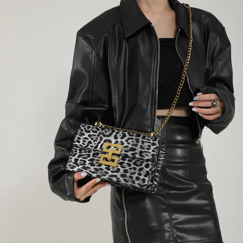Leopard-Op-Bag