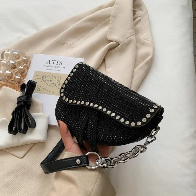 Aslant-Saddle-Bag