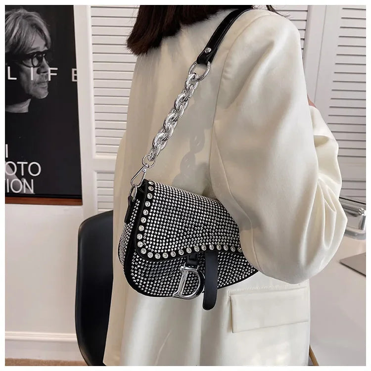 Aslant-Saddle-Bag