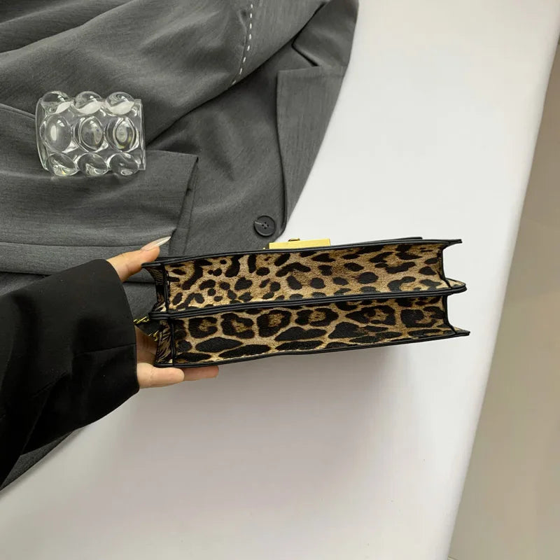 Leopard-Op-Bag