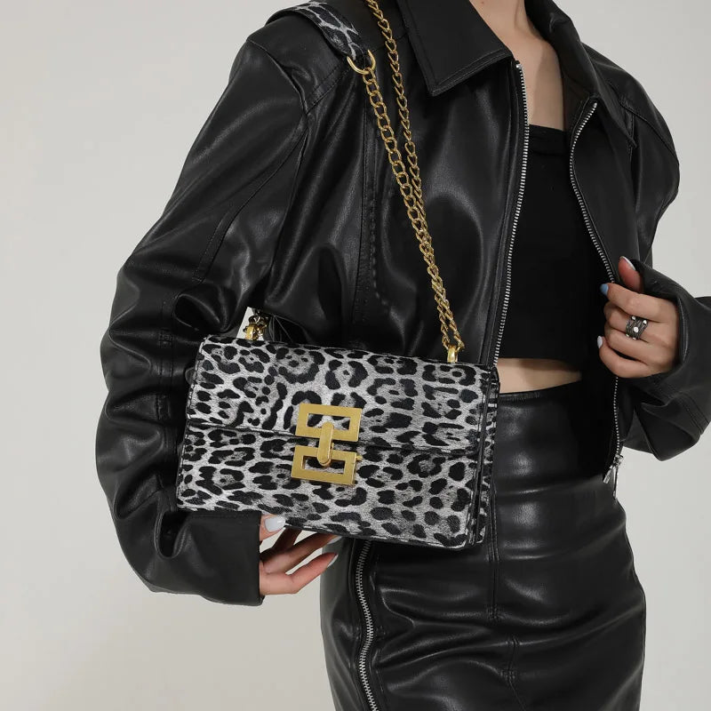 Leopard-Op-Bag