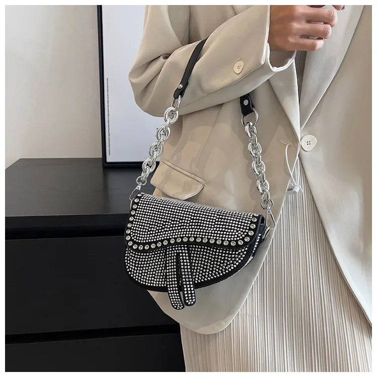 Aslant-Saddle-Bag