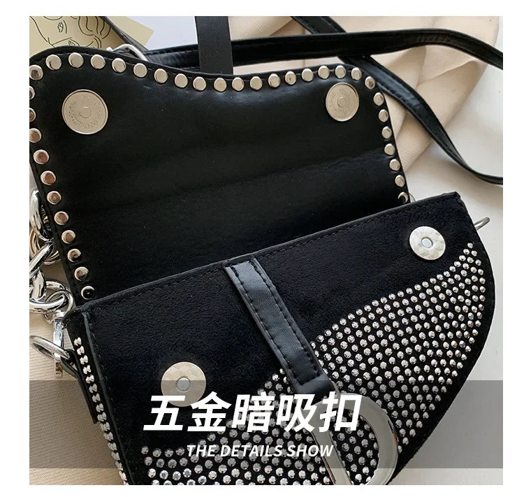 Aslant-Saddle-Bag