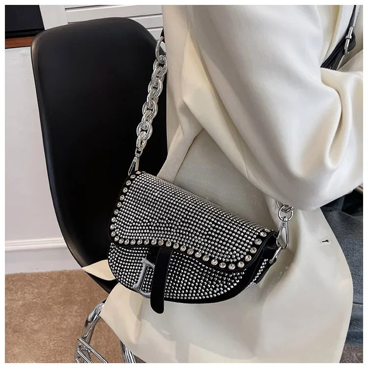 Aslant-Saddle-Bag