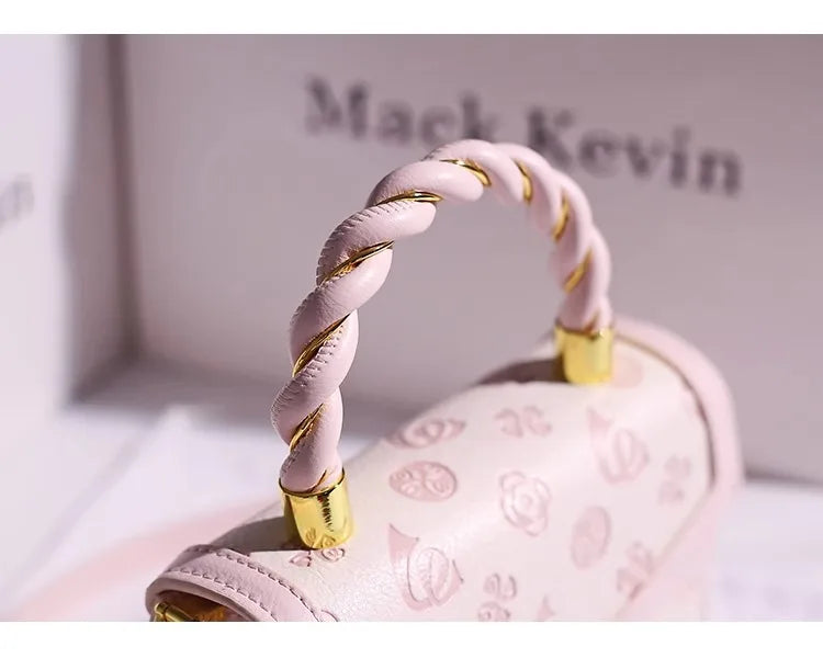 DELICATE HANDHELD BAG