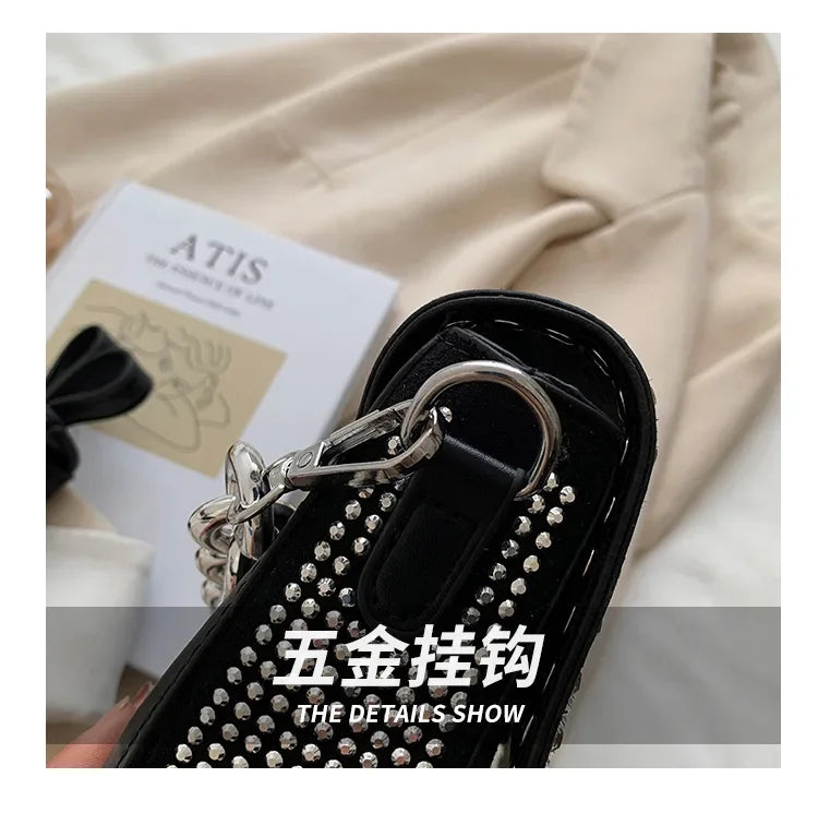 Aslant-Saddle-Bag
