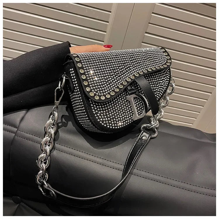 Aslant-Saddle-Bag