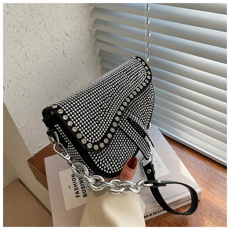 Aslant-Saddle-Bag