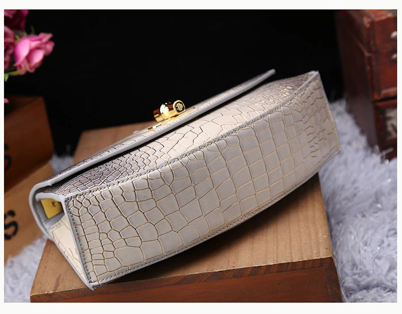 CROCODILE-OP-BAG