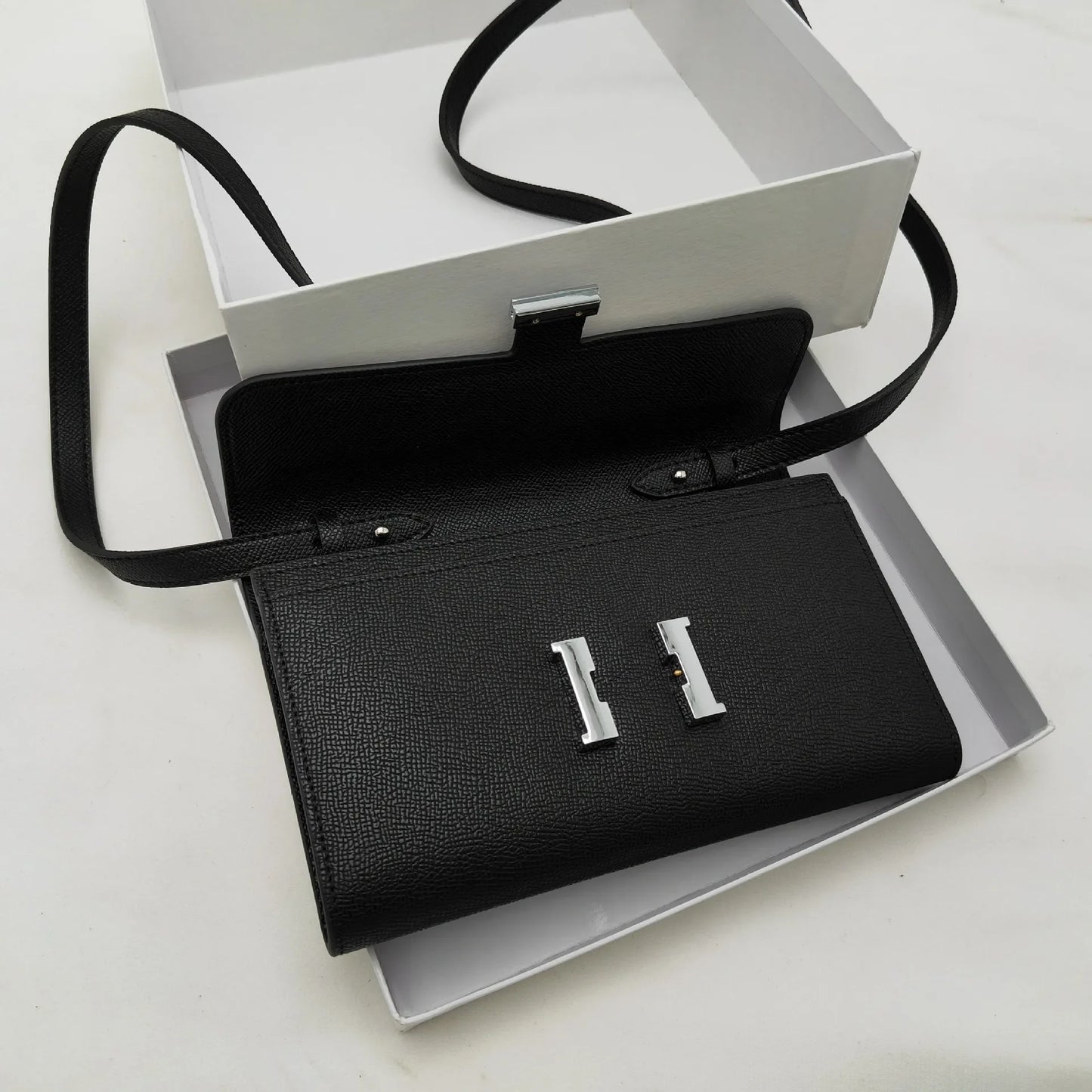 Palm-Hrms-wallet