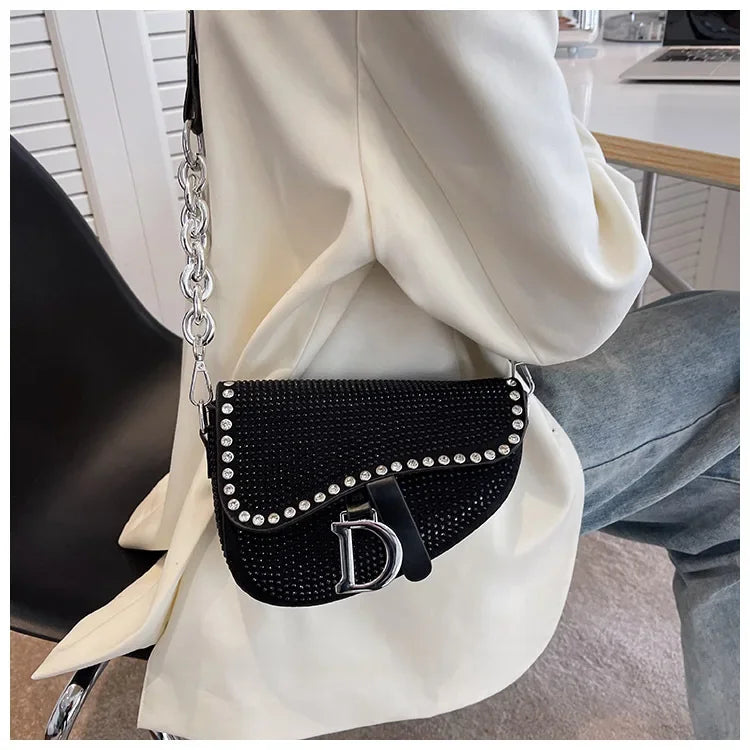 Aslant-Saddle-Bag