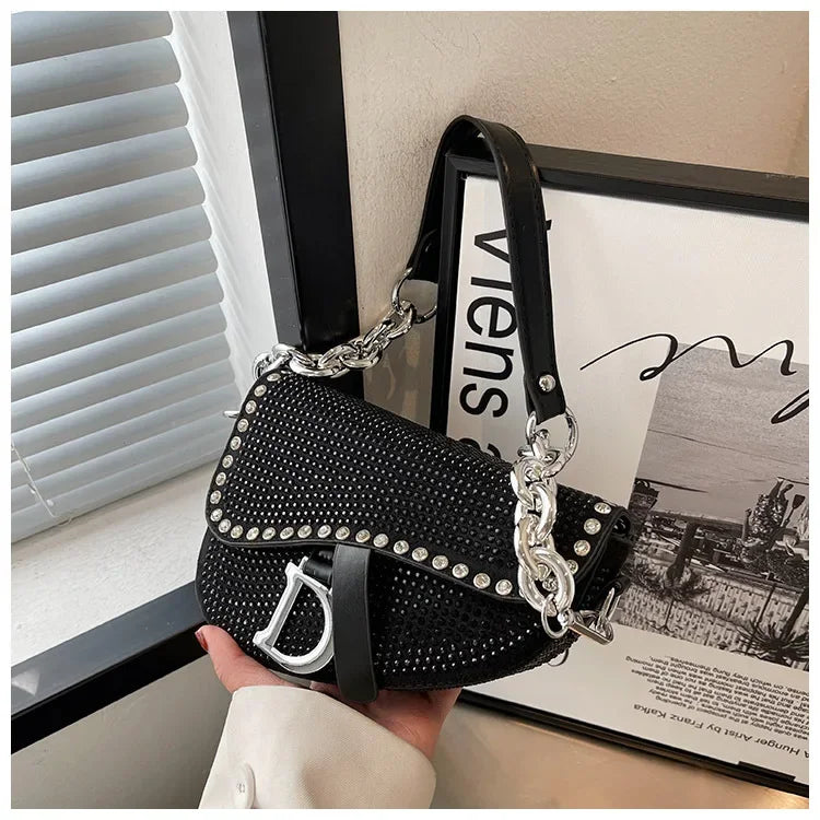 Aslant-Saddle-Bag
