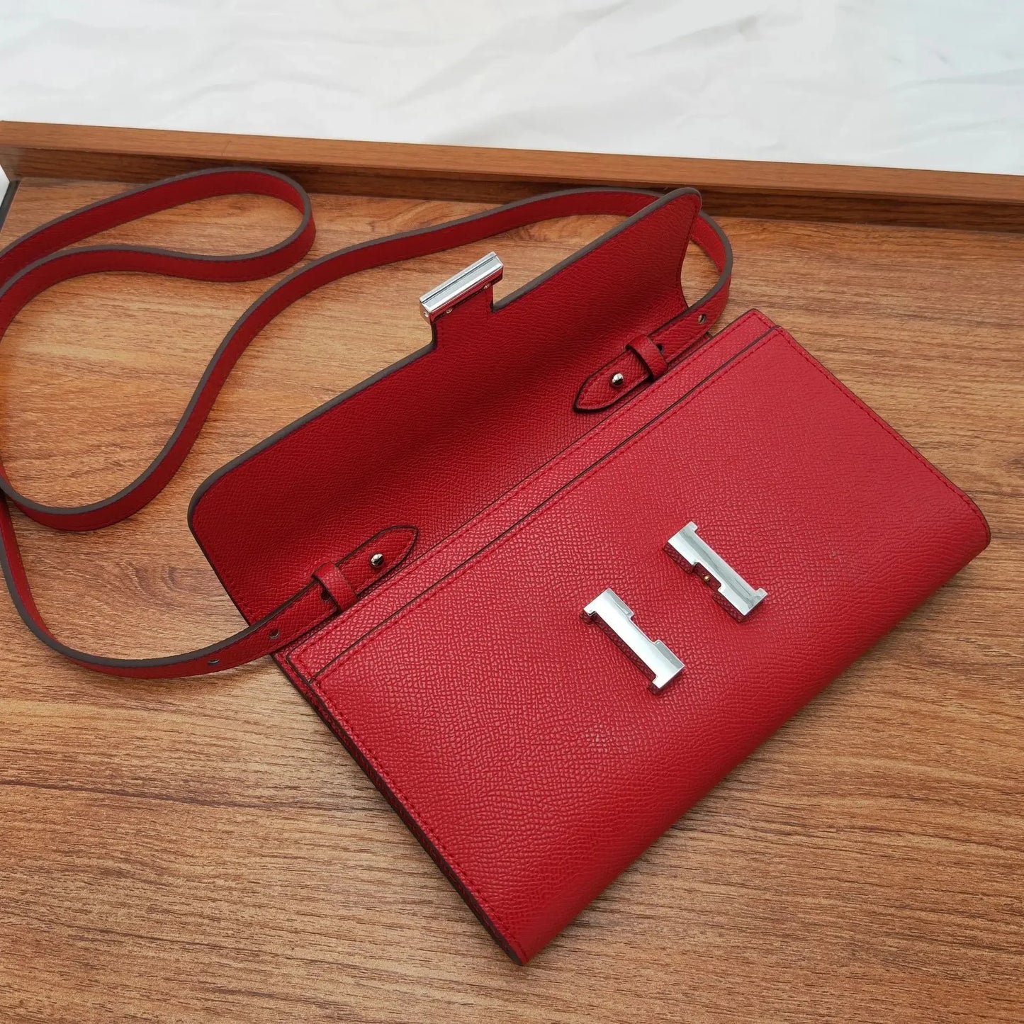 Palm-Hrms-wallet