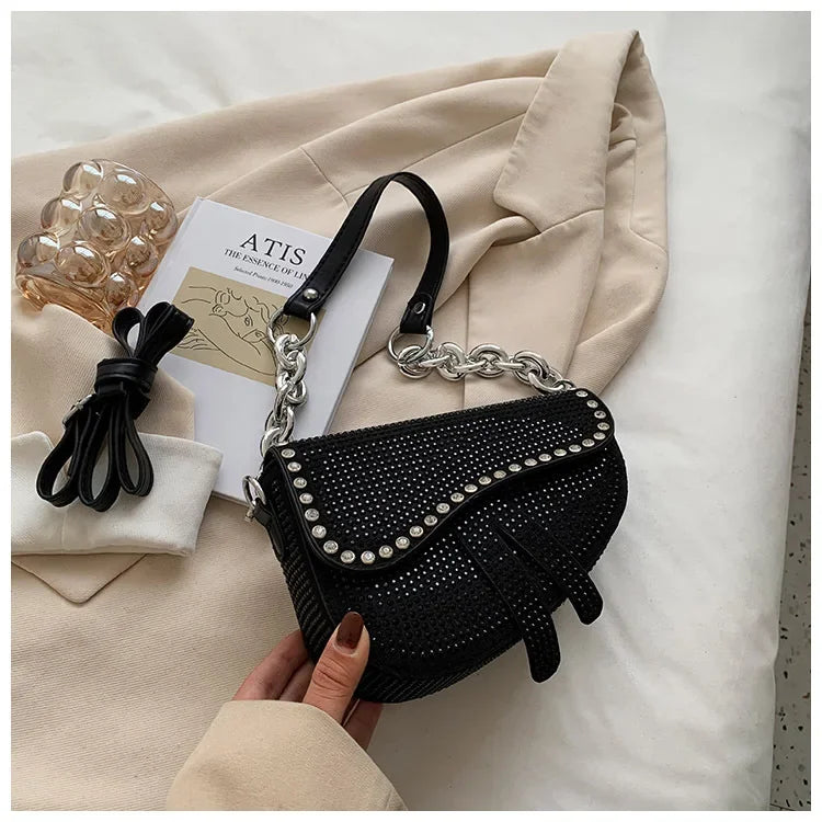 Aslant-Saddle-Bag